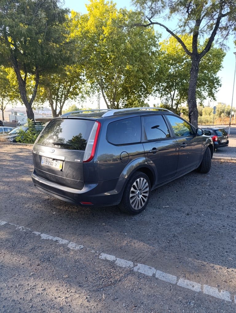 Ford Focus SW TDCI Titanium X / Câmara traseira/ GPS