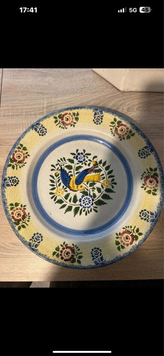 3 pratos de porcelana pintados à mão