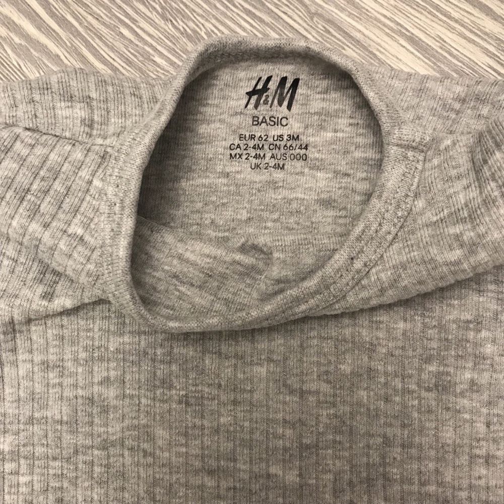 Комплект (боді та штани) для малюка від H&M