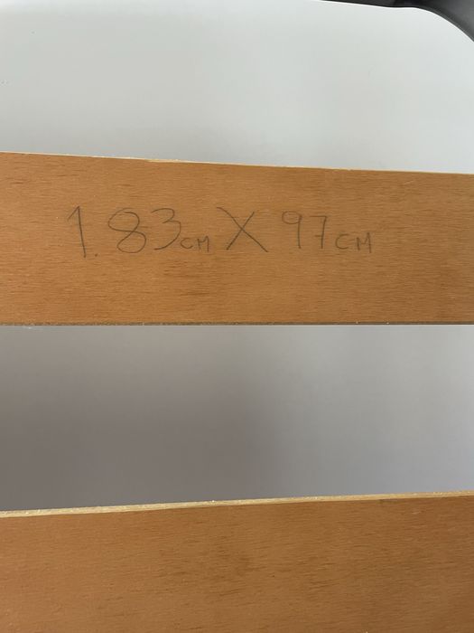 Estrado em bom estado