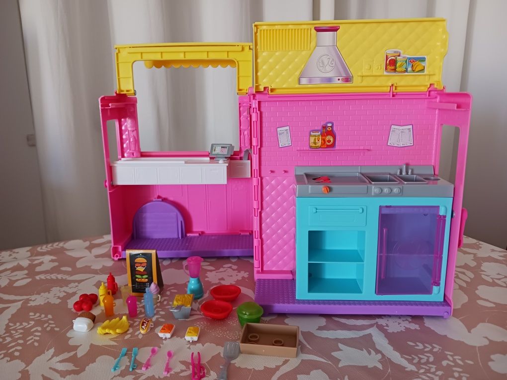Barbie Food Truck