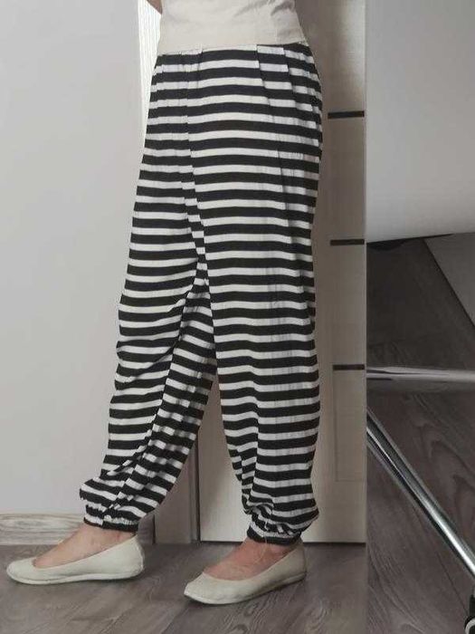 Штани р.S в гарному стані