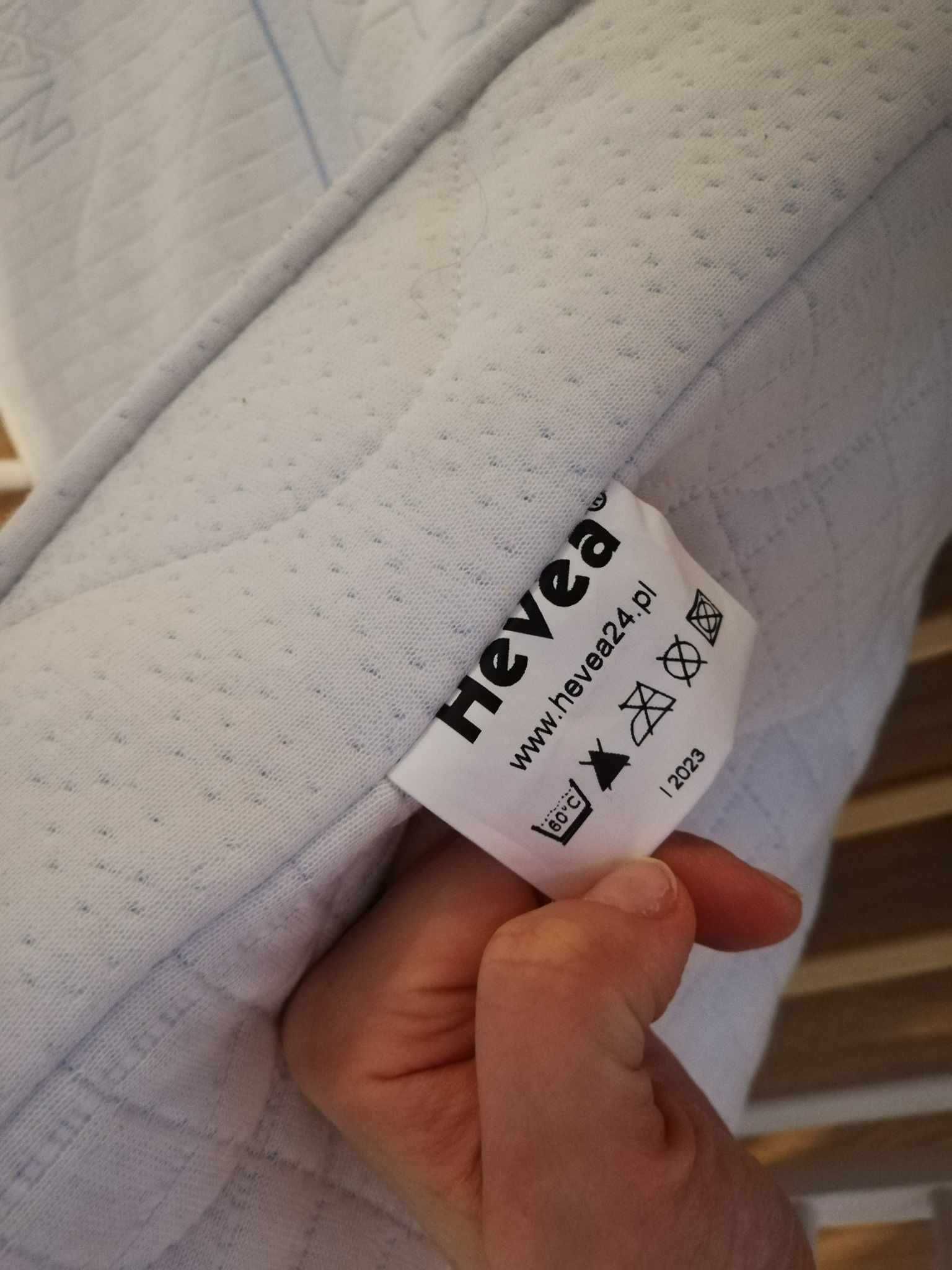 Łóżeczko drewniane dla dziecka + materac Hevea