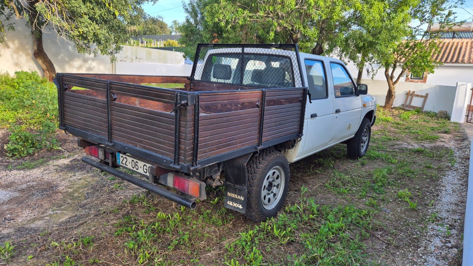 NISSAN D21 4X4  1996