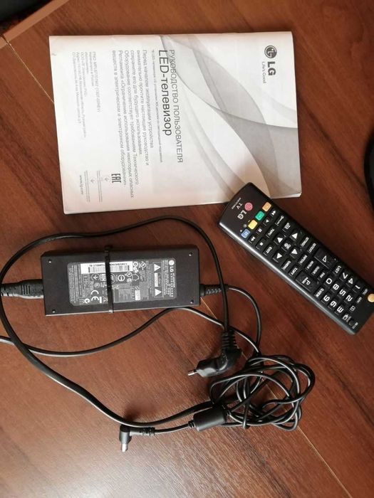 Телевізор, екран, монітор LG 29LN450U, тб