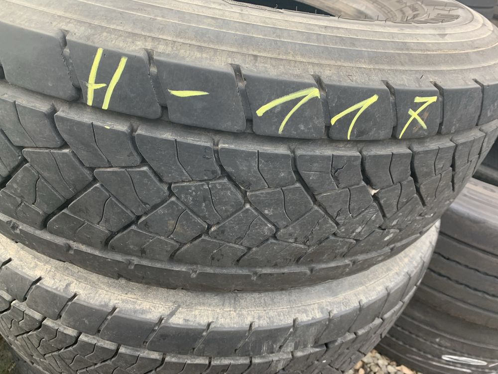 H-117. 305/70/22,5 Dunlop Sp446