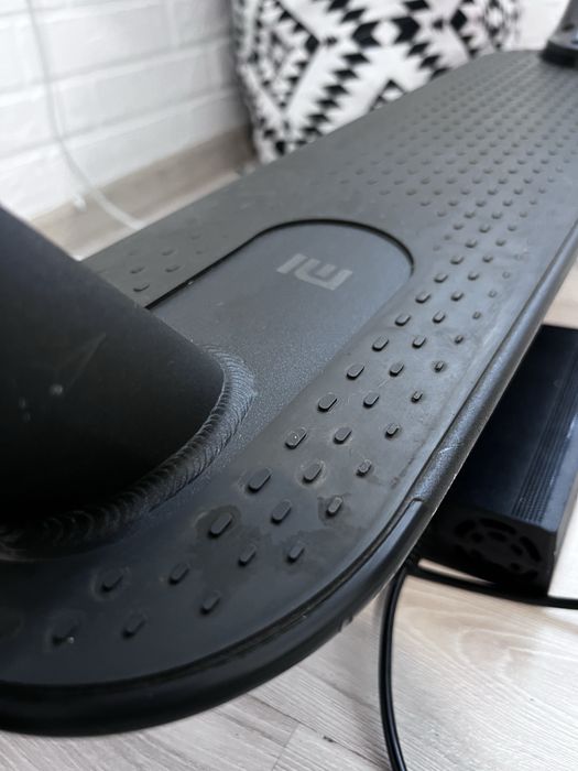 Електросамокат Xiaomi Mi Electric Scooter Pro 2 Black.
