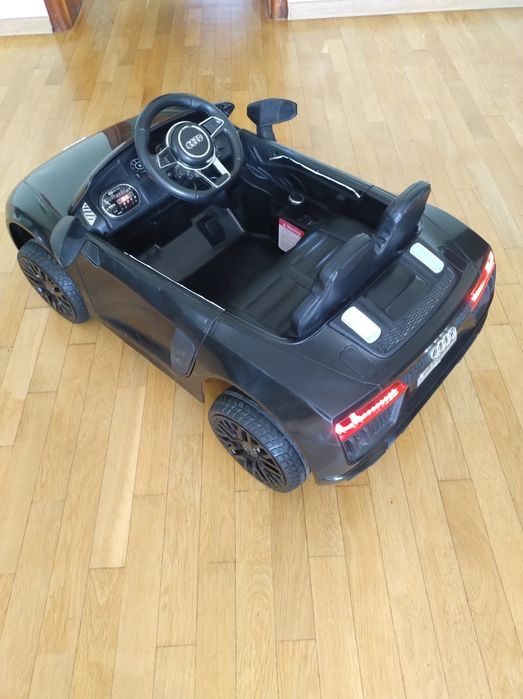 Auto na akumulator Audi R8