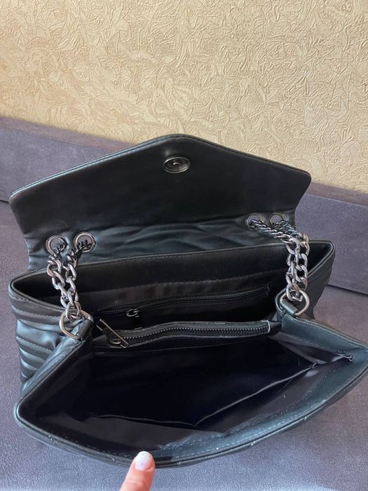 Чорна сумка, чорна сумка пуфер