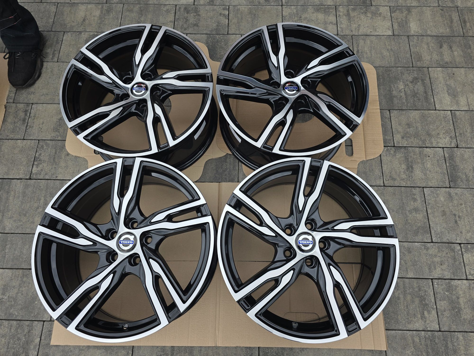 Alufelgi 18" 5x108 ET45 VOLVO XC40 XC60 XC90 V60 S60 S80 INNE !