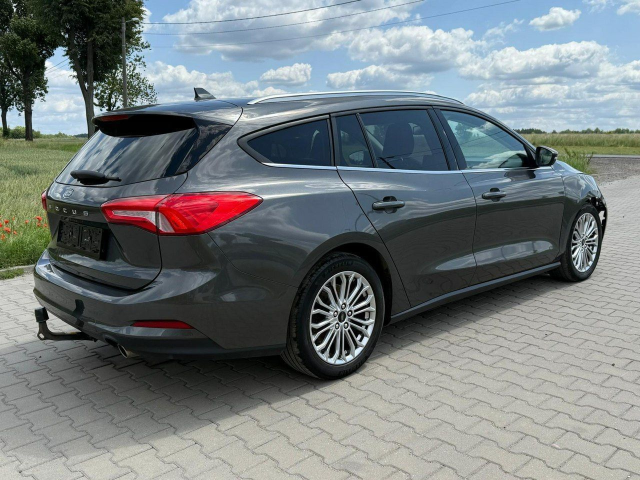 Ford Focus Titanium*Led*PakietZimowy*Radar*LineAssist*Tempomat*Automat*Zadbany*FV