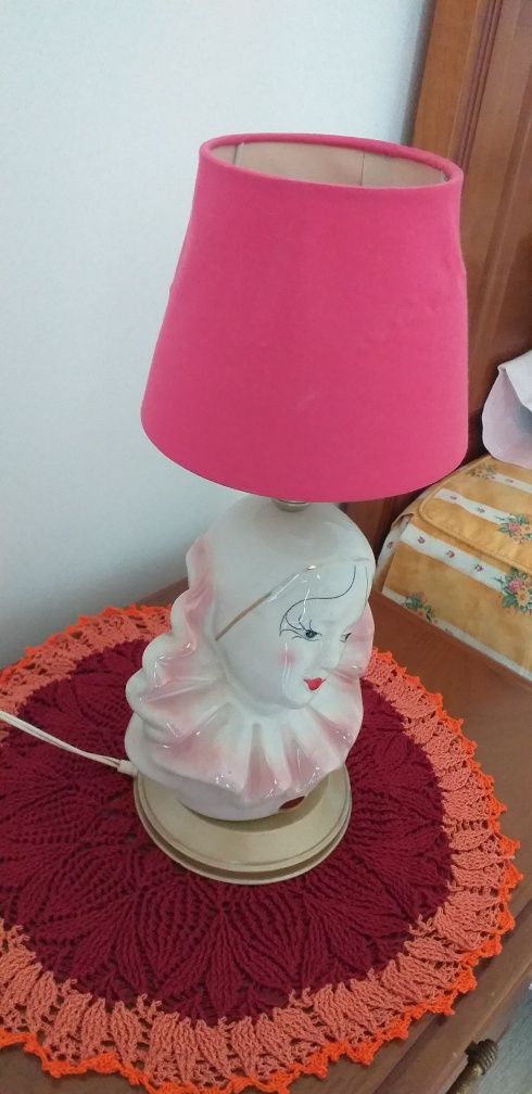 Vendo bonito candeeiro