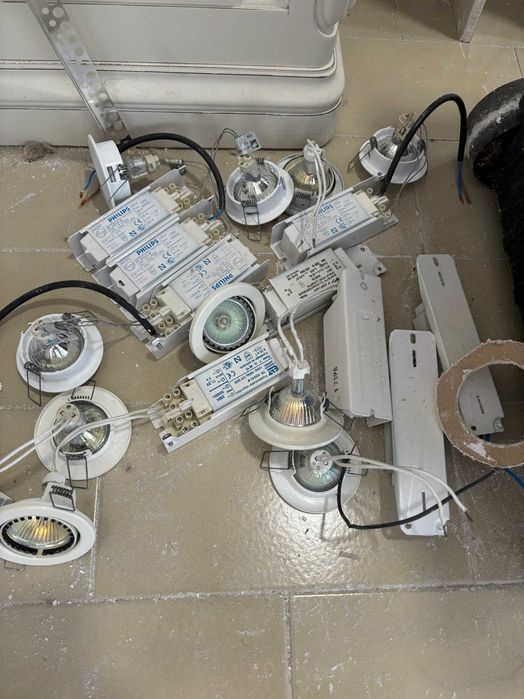 Lâmpadas fluorescentes e outras lâmpadas