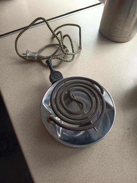 Kuchenka elektryczna nowa pilnie