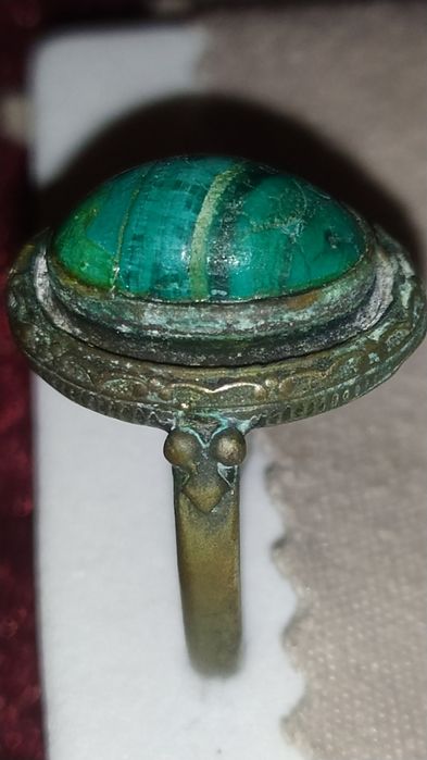 старинное кольцо с малахитом