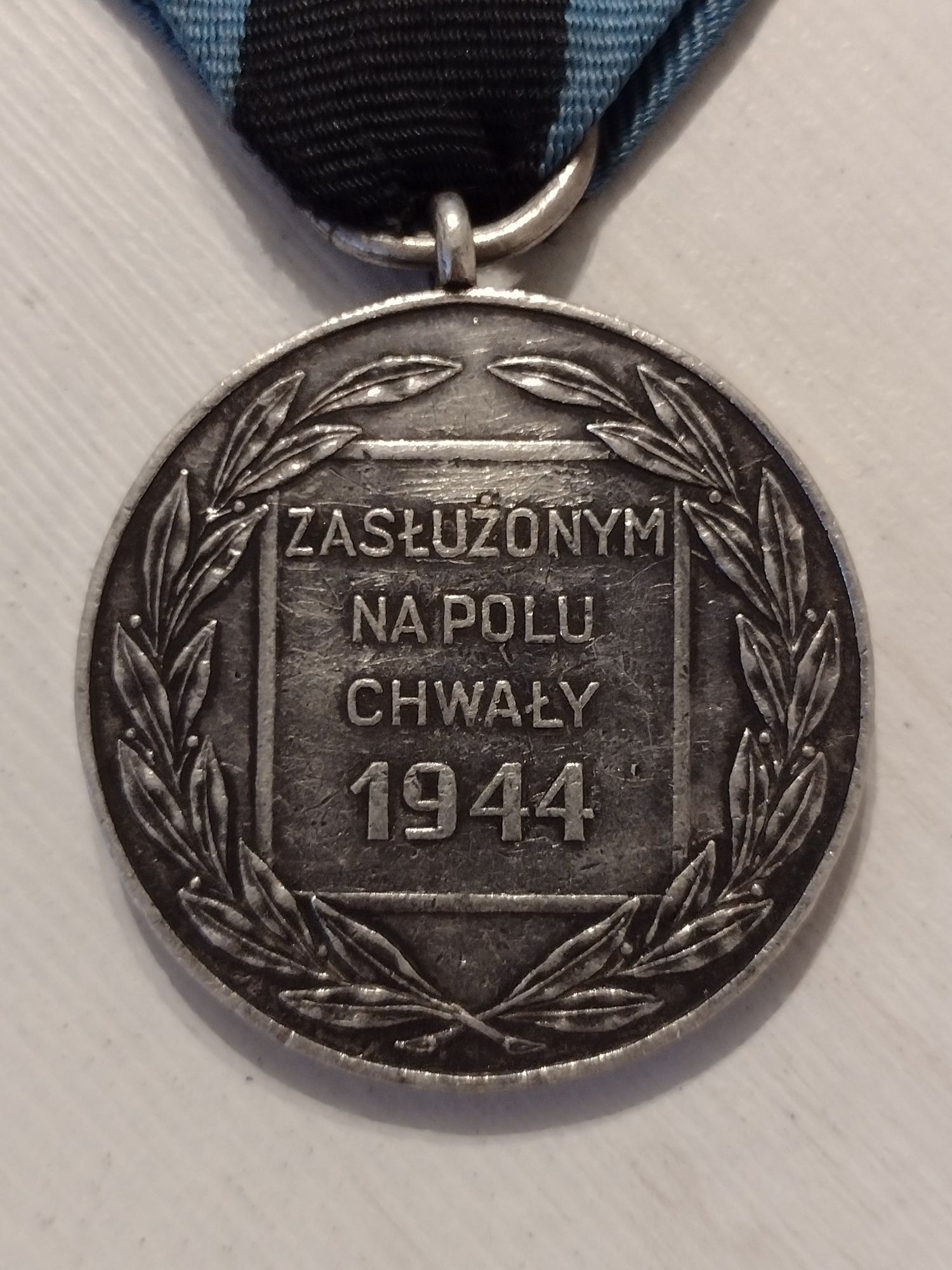 Medal zasłużony na polu chwały srebrny