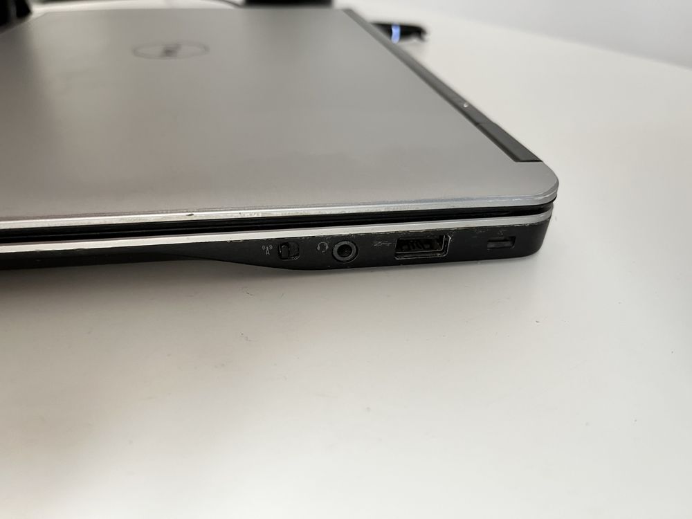 Laptop Dell Latitude E7450 | i5 | SSD | 8 GB RAM | Windows 10