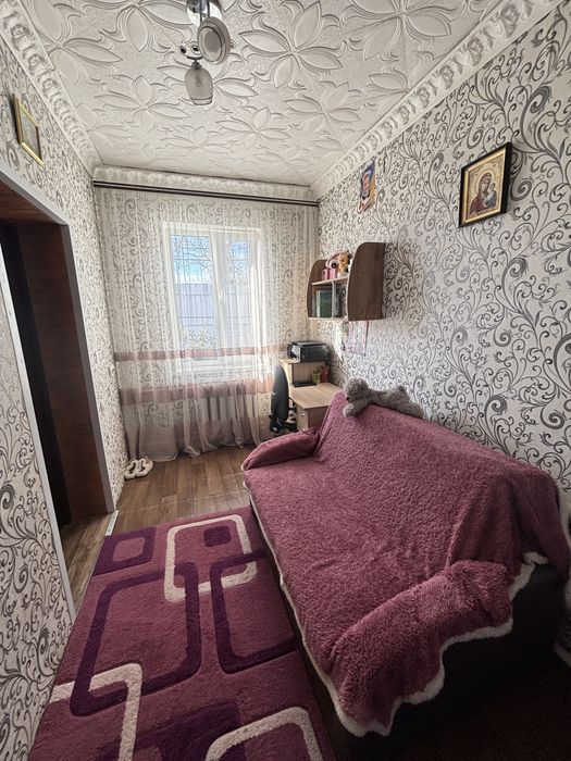 Затишний ,комфортний будинок.