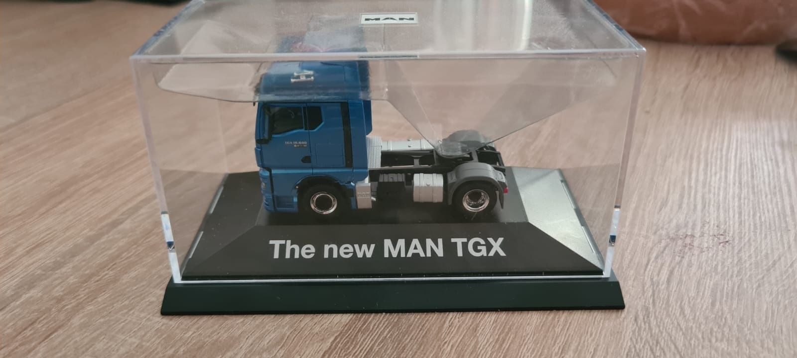 Model Man TGX ciągnik siodłowy 1:87