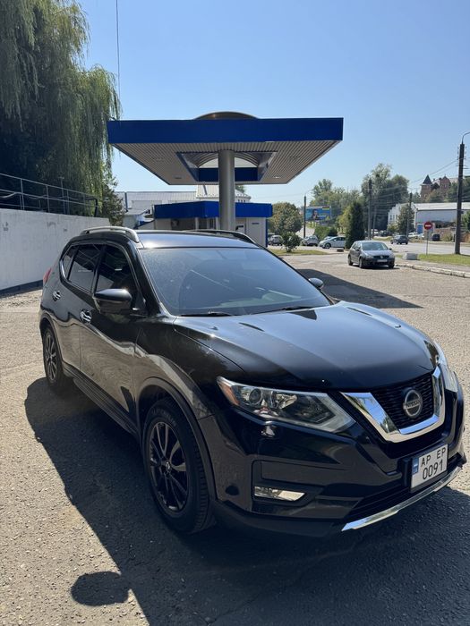 Продам Nissan Rogue SV