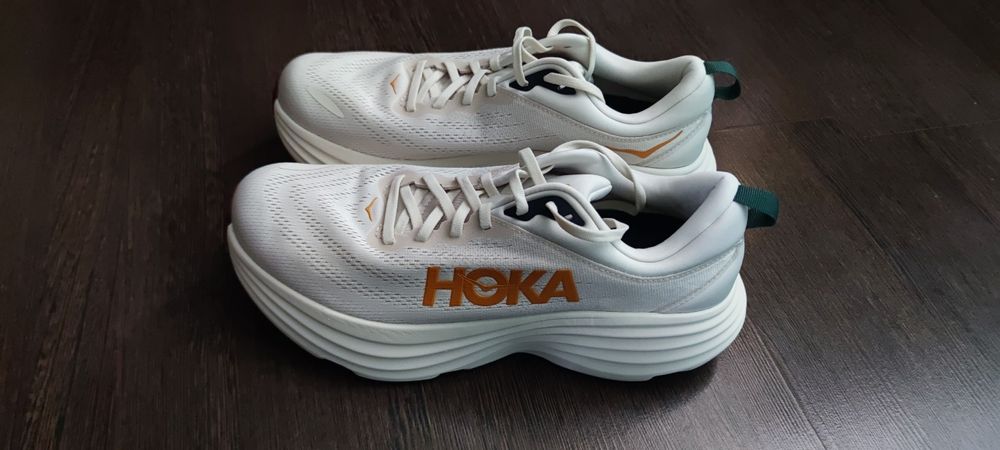 Кросівки Hoka Bondi 8
