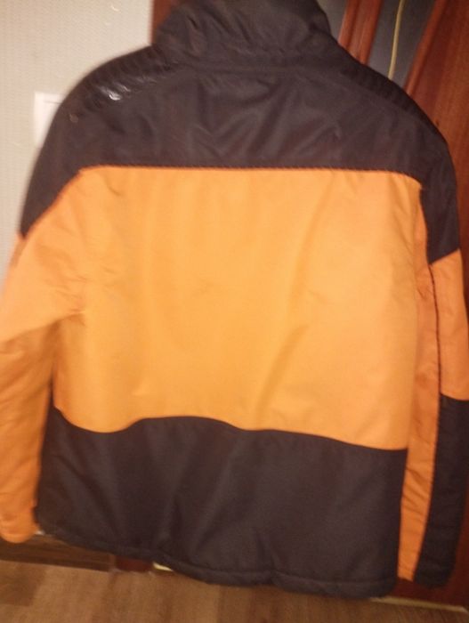 Зимова чоловіча куртка