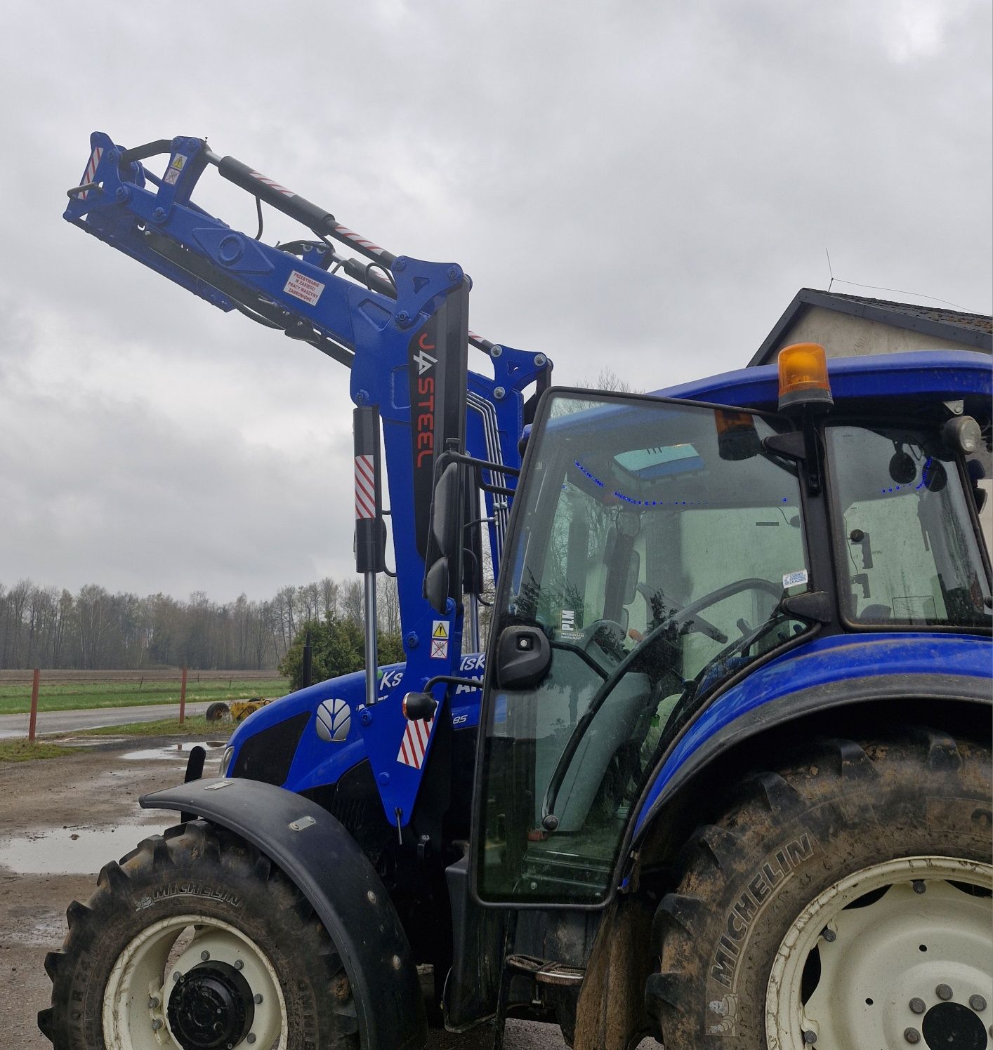Ładowacz Czołowy TUR JASTEEL 1.600kg NH MF ZETOR MTZ ITD