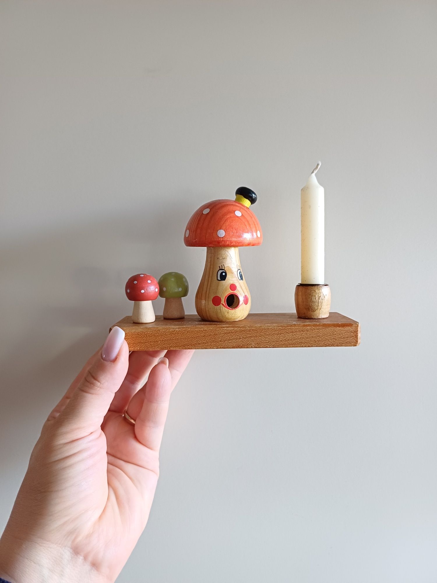 Erzgebierge świecznik muchomorek figurka drewniana palacz kadzidełko