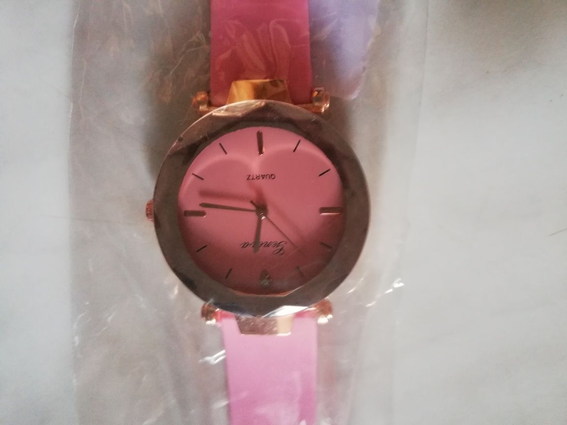 Zegarek damski różowy