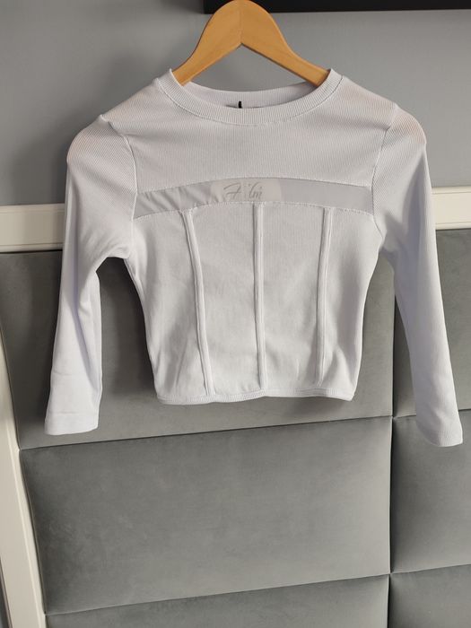 Nowy biały crop top