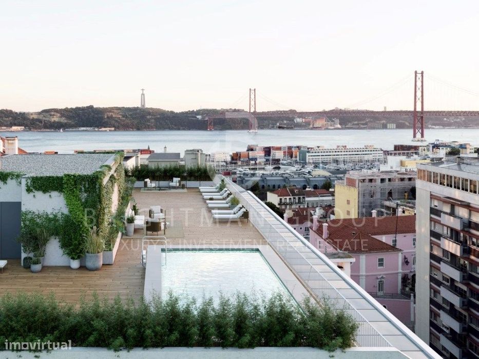 Apartamento T2+1 com estacionamento em Lisboa