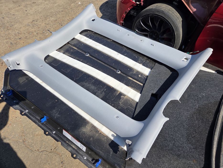 Потолок Tesla Model 3 Highland 2024 2025 оригинал разборка