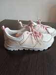 Buty treningowe Quechua jak nowe r. 38