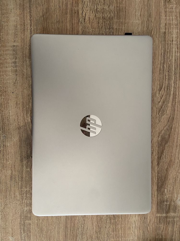 Portátil HP 15s-fq5023np | 15,6'' | i7-1255U | 16GB | 512GB SSD