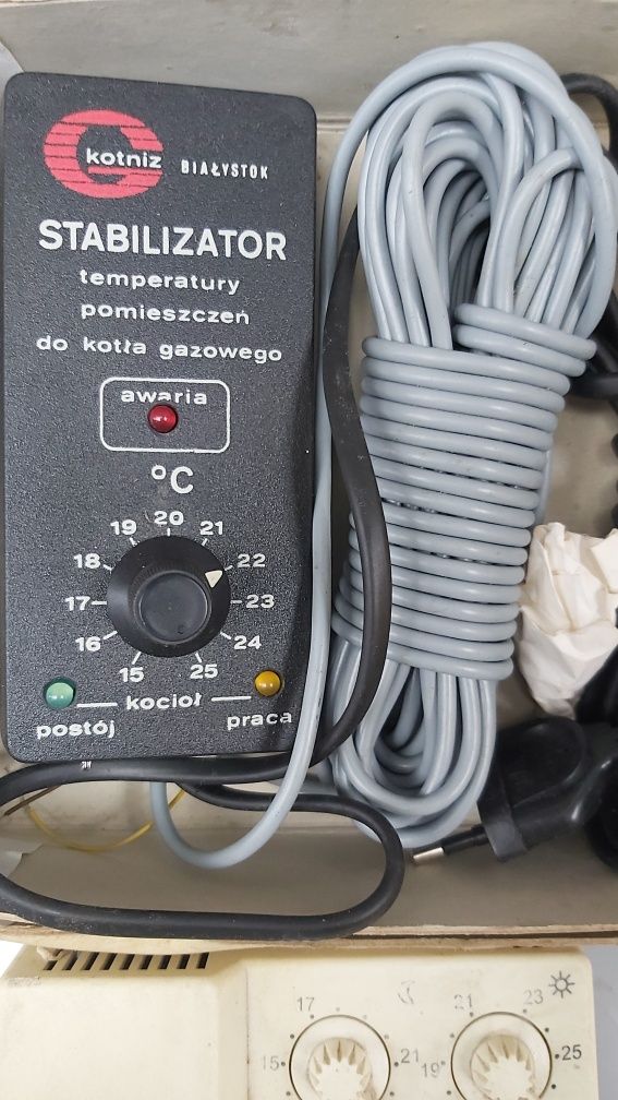 Regulator temperatury  stabilizator