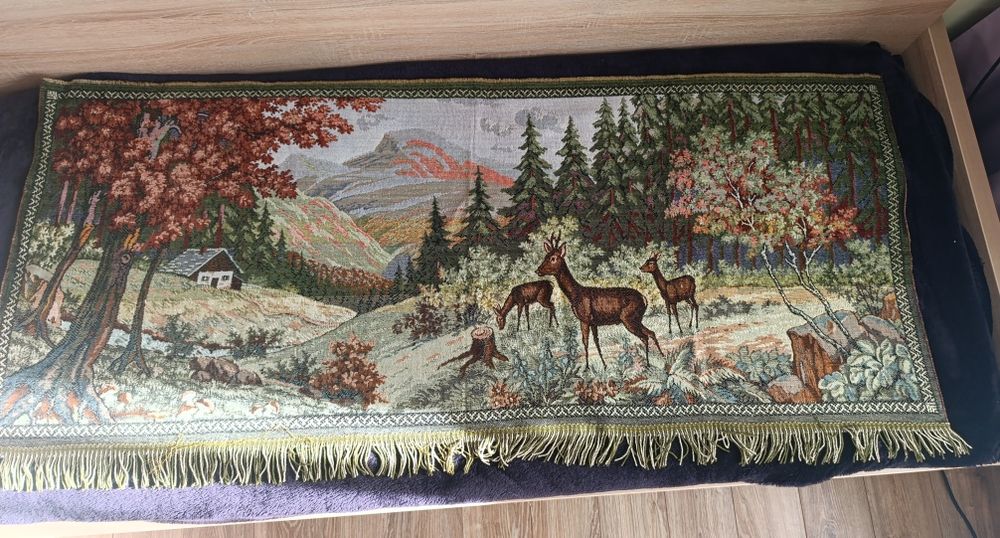 Колекція настінних ковриків - гобеленів "Олені"