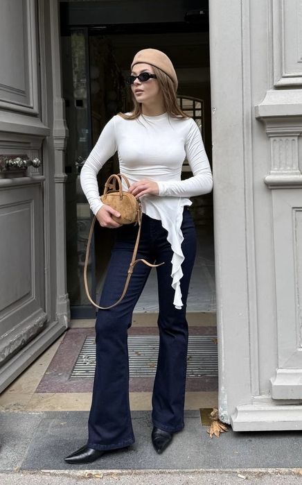 Жіночі джинси кльош