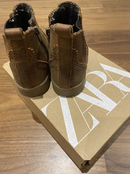 Botas em pele menina ZARA