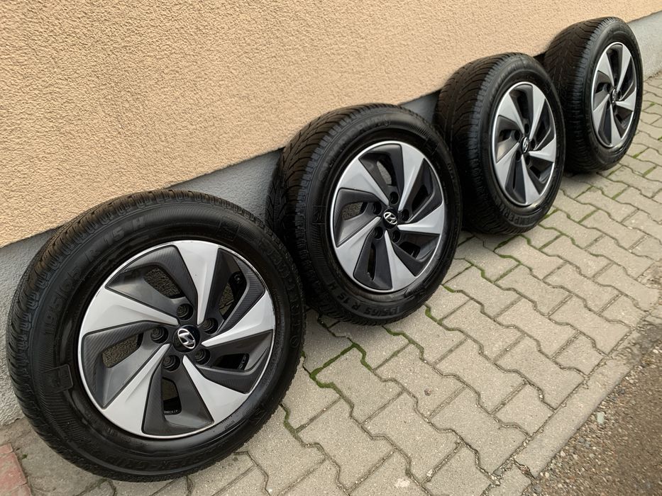 Koła Hyundai alufelgi + opony zimowe 195/65/15 + czujniki TPMS