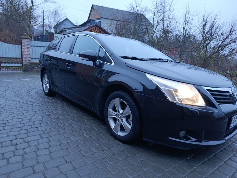 Продам тойоту 2009 року