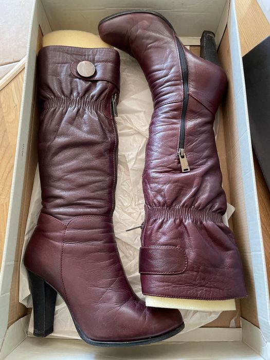 Продам зимние сапоги Fellini