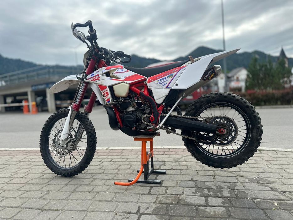 Sprzedam beta 300RR Racing. Zarejstrowana