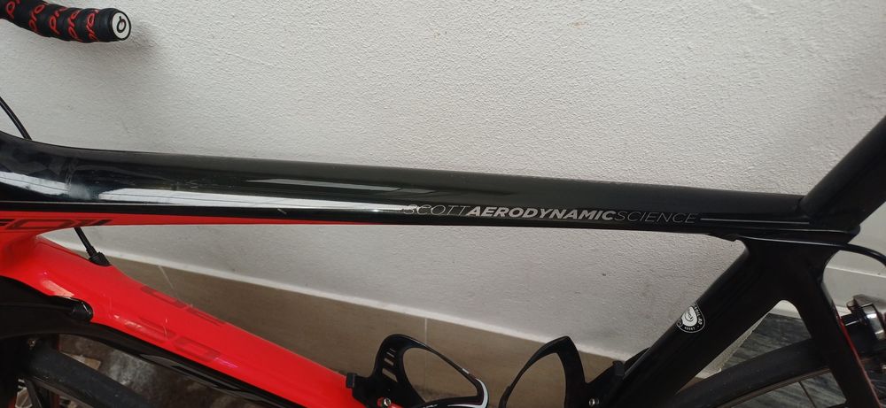 Bicicleta de Estrada SCOTT FOIL - Carbono - Grupo SRAM RED