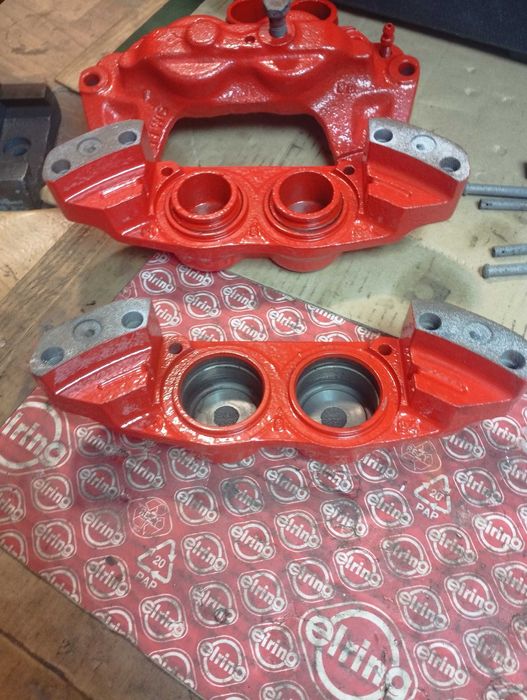 Продам передні суппорта Subaru wrx