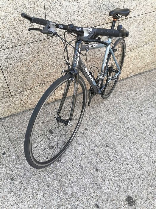 bicicleta estrada ciclismo com forqueta carbono