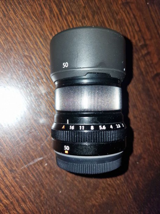 Fujifilm XT4 com XF 18-55mm em muito bom estado.