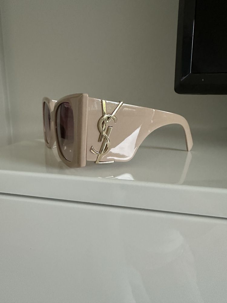 YSL beżowe pudrowe okulary przeciwsłoneczne  szkło gradient