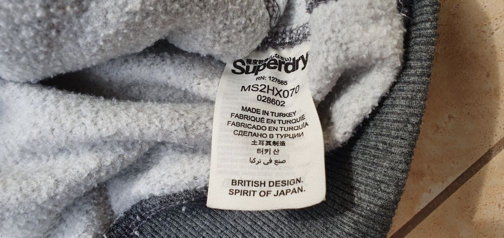Bluza z kapturem SUPERDRY rozmiar L zakładania przez głowę