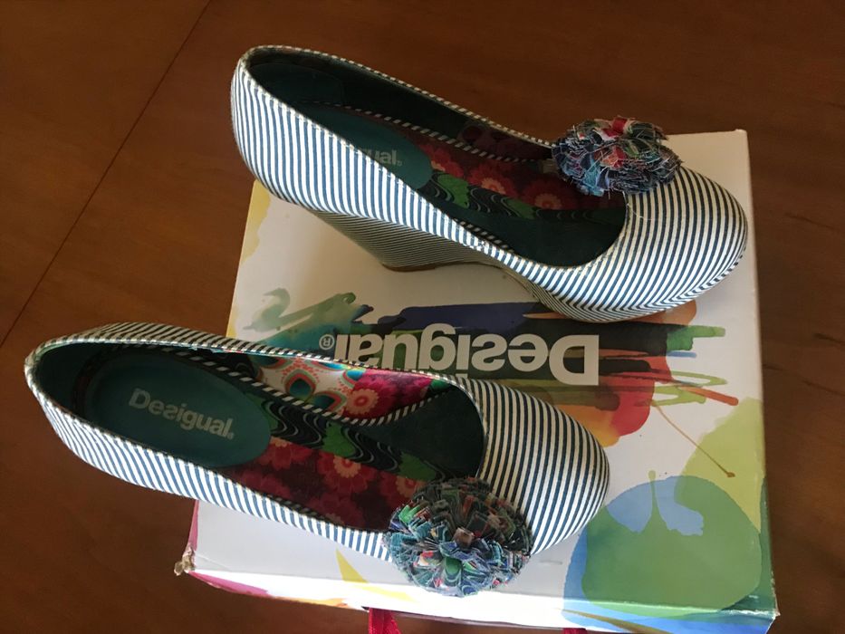 Sapatos DESIGUAL - TAM.38 - praticamente Novos