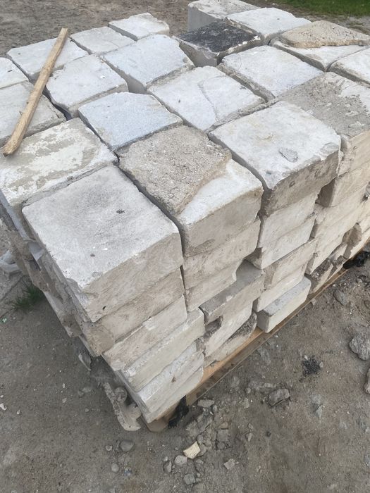 Bloczek cegła silikat z rozbiórki